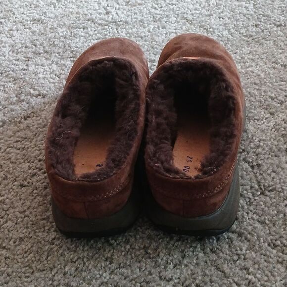 Merrell brown faux fur lined clogs  Sz 5 GUC - Picture 4 of 7